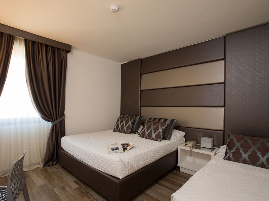 Toscana Ambassador Hotel