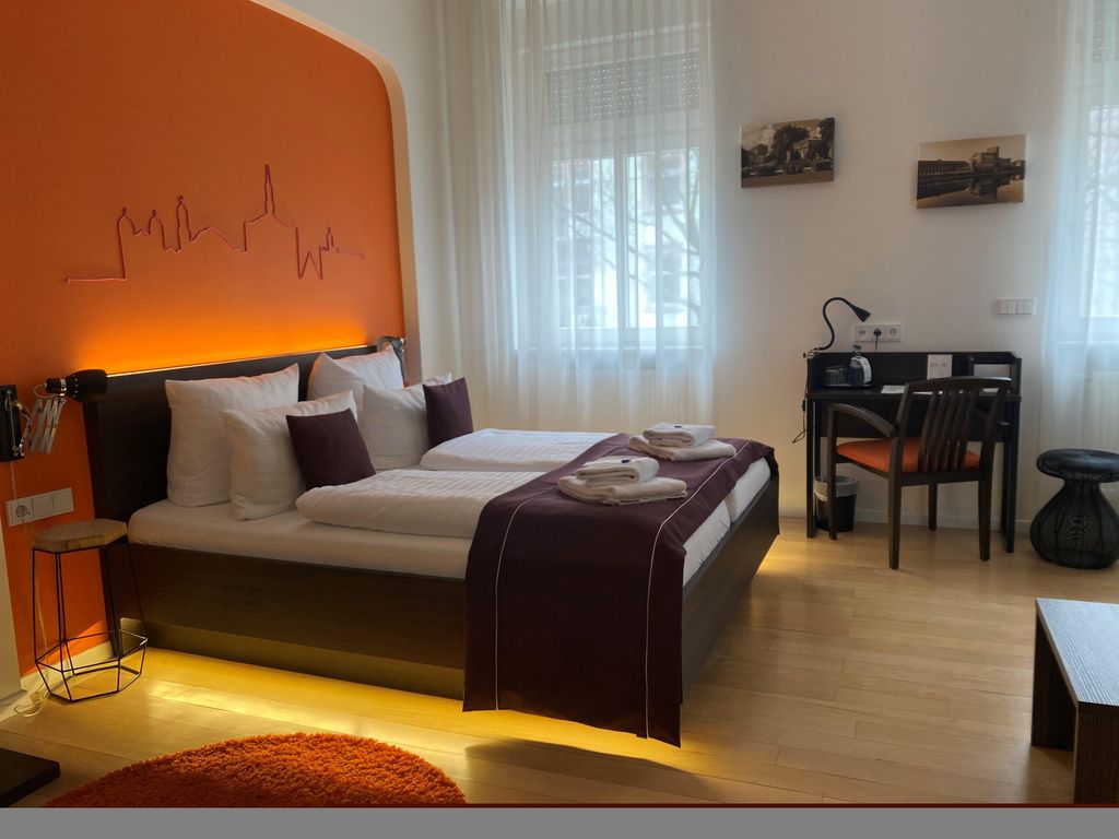 sevenDays Hotel BoardingHouse