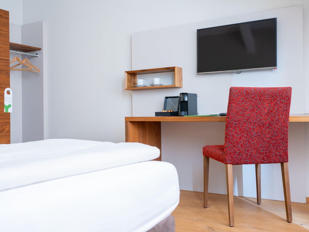 eee hotel Perg