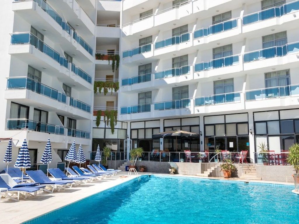 Ponz Boutique Hotel