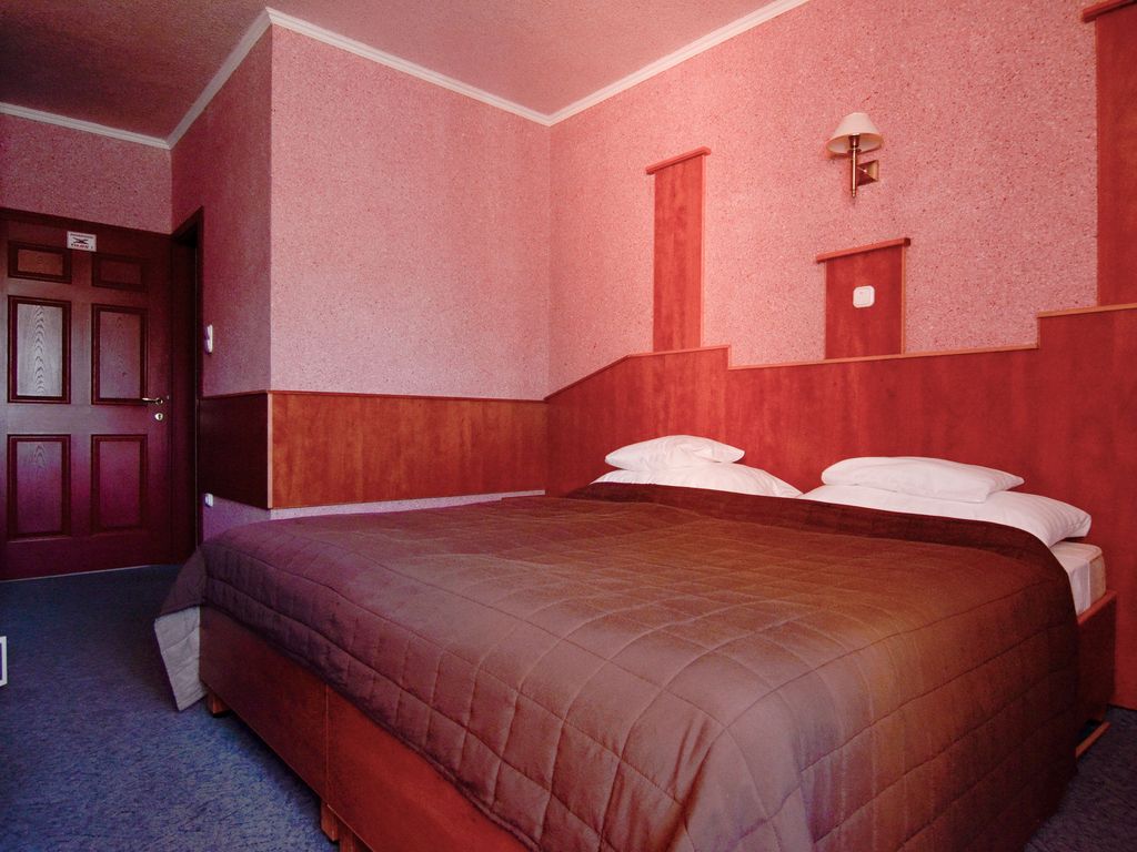 Bagolyvár Étterem & Vendégház & Wellness