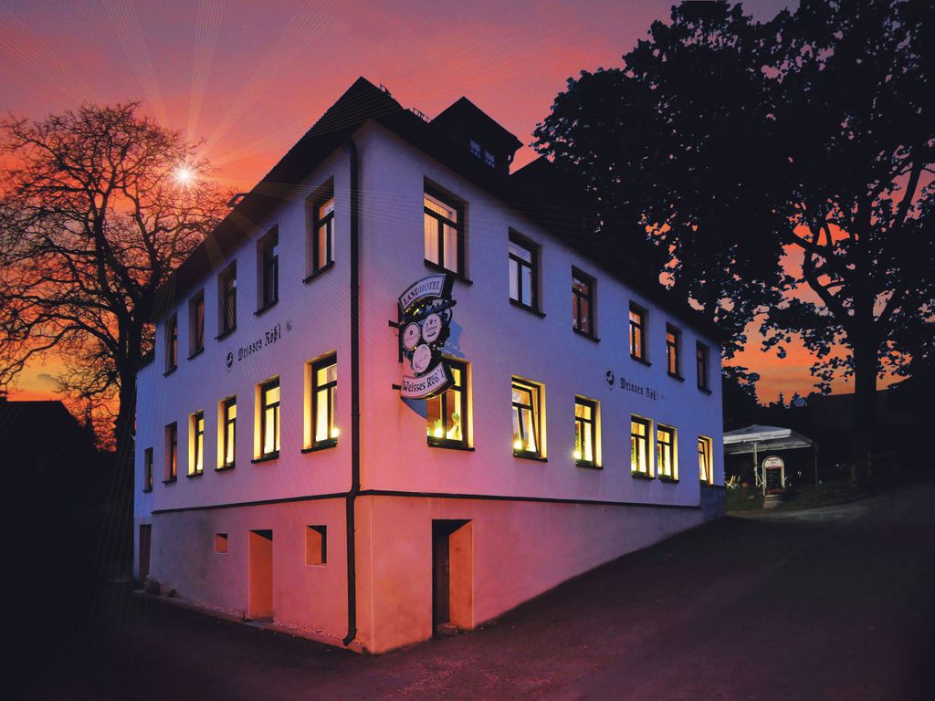 Weisses Röß'l Landhotel