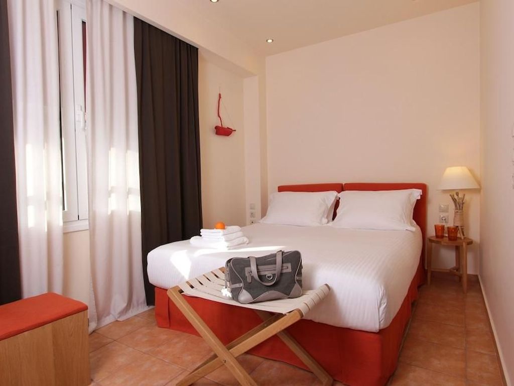 White Lotus Luxury Accommodation