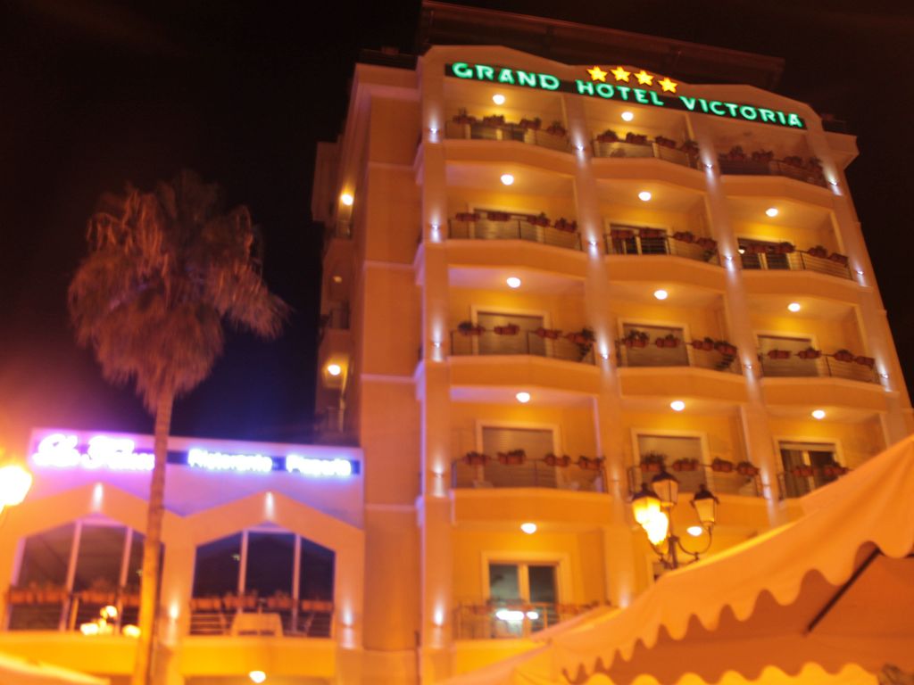 Victoria Grand Hotel