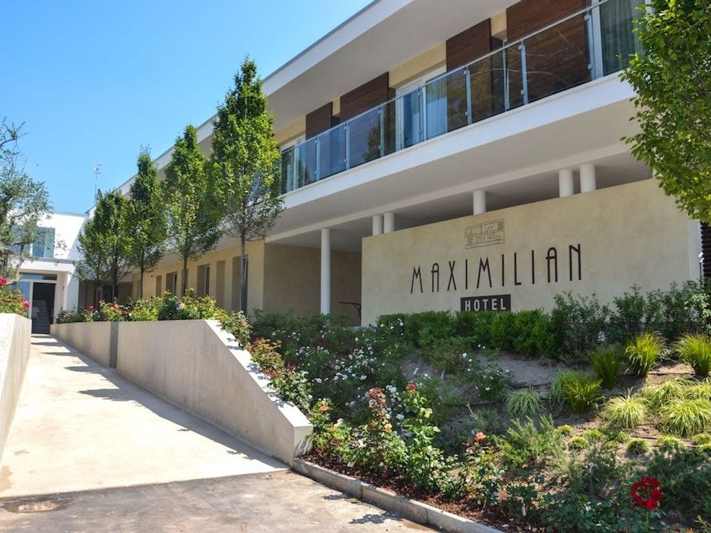 Hotel Maximilian