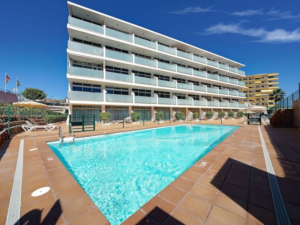 Strelitzias Apartments