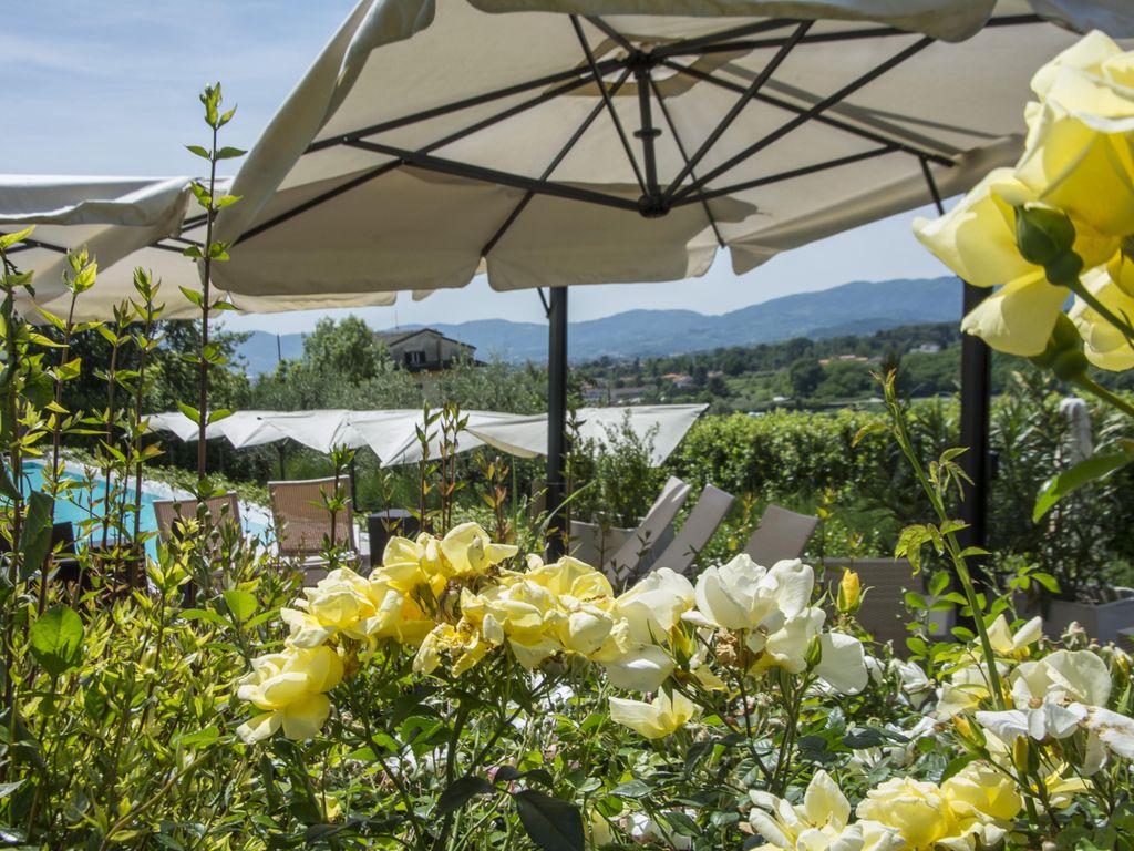 Villa Parri Historic Charming Residence in Tuscany