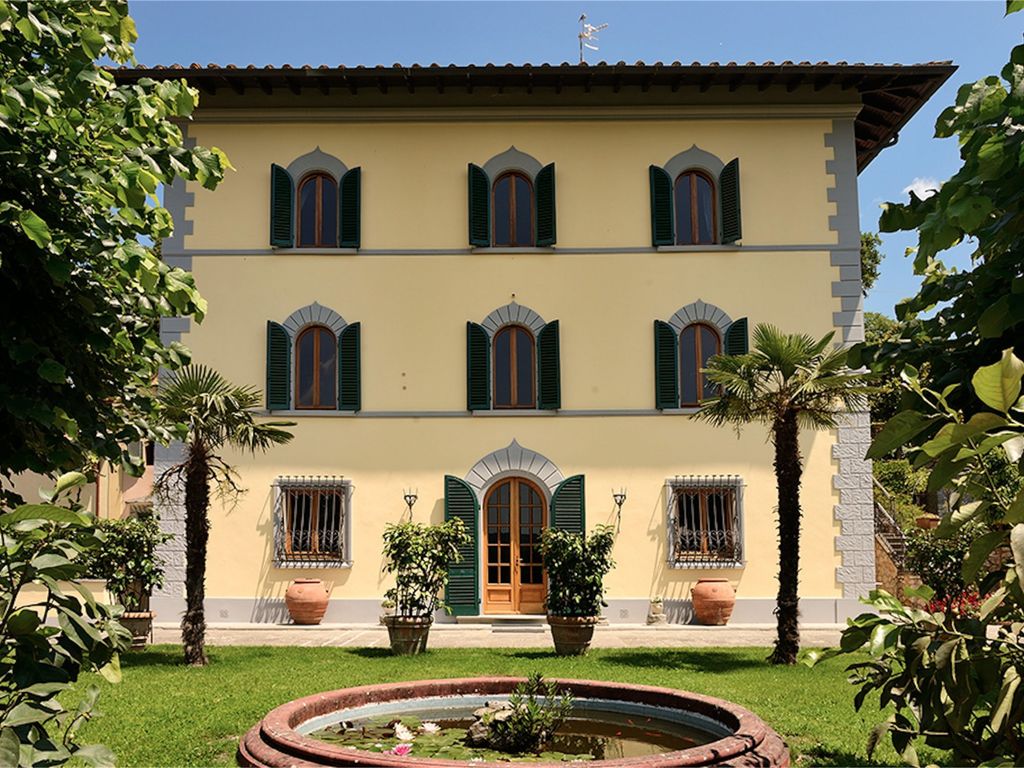 Villa Parri Historic Charming Residence in Tuscany