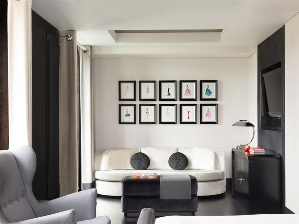 Grosvenor House Suites