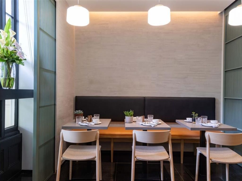 La Suite West