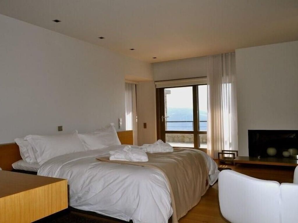 Elafivolia Arachova Suites