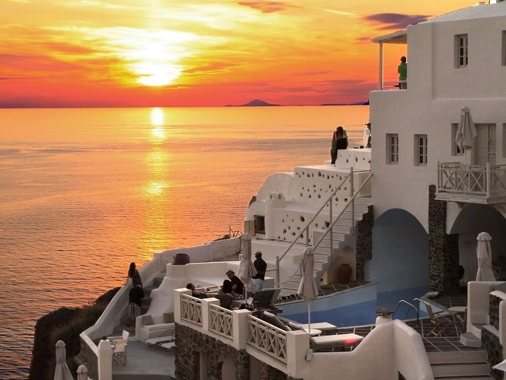 Oia Mare Villas