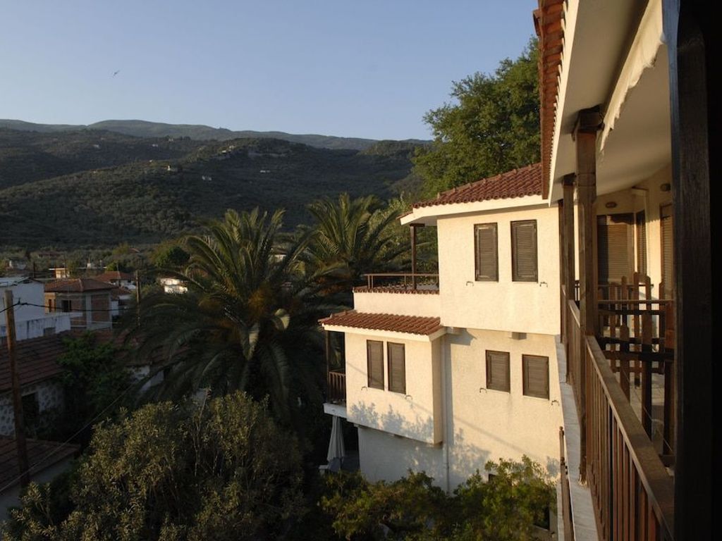 Magani Apartments & Maisonettes