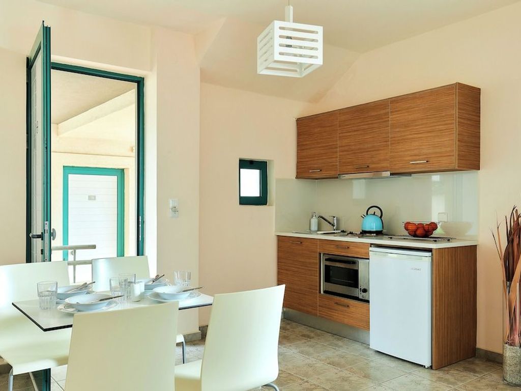 Bella Vista Hotel by Checkin