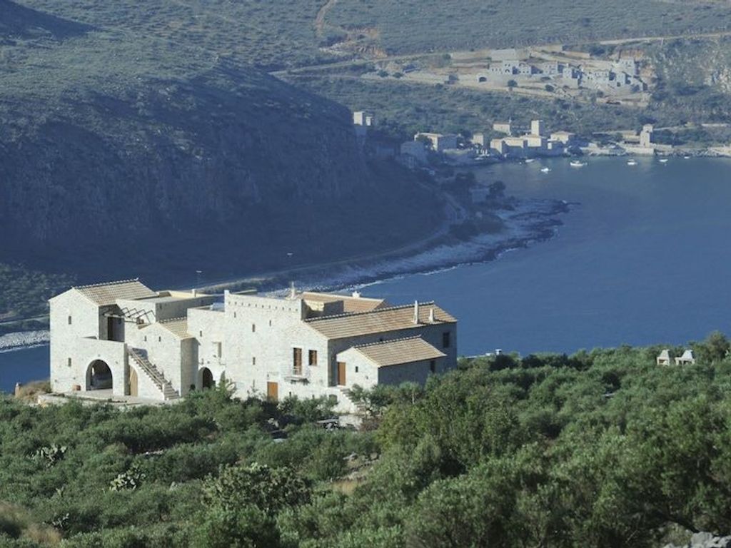 Xemoni Hotel