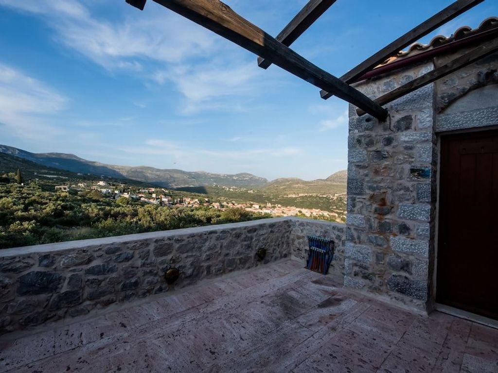 Xemoni Hotel