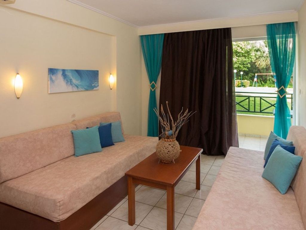 Damia Hotel
