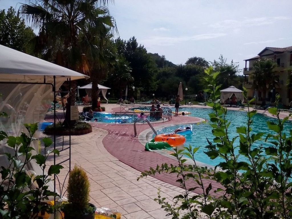 Damia Hotel