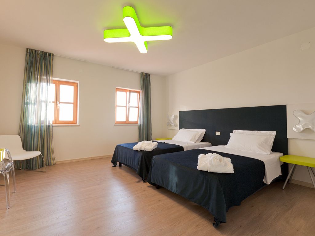 Velanera Hotel & Restaurant