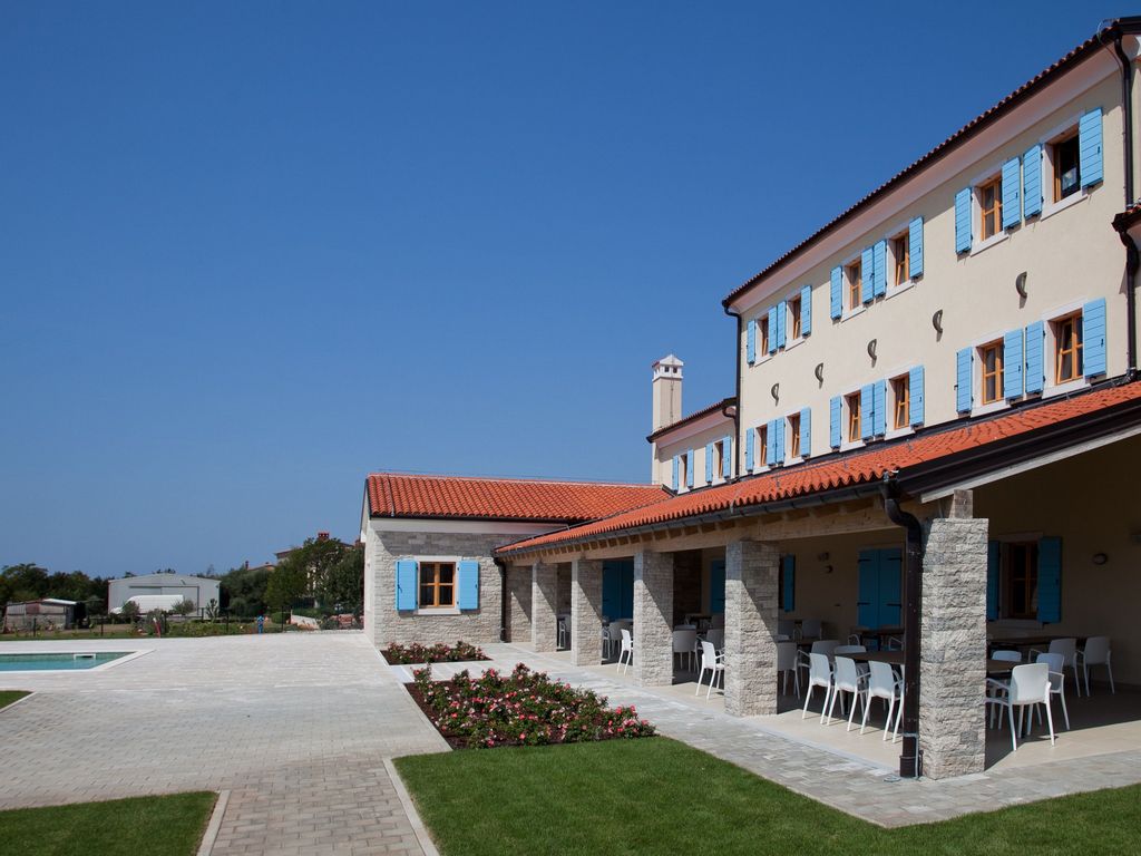 Velanera Hotel & Restaurant