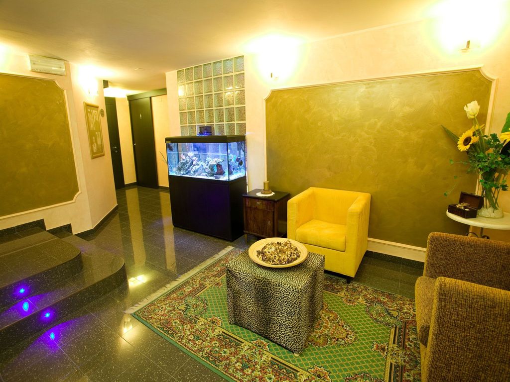 Strand Hotel