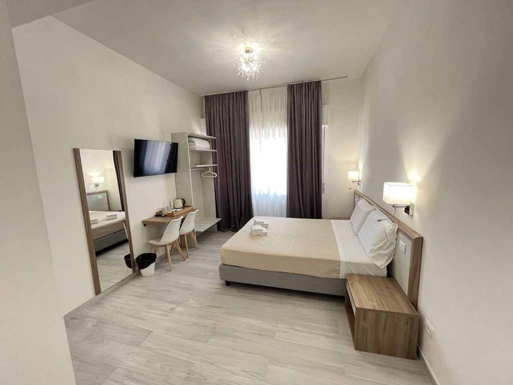 Hotel Ester