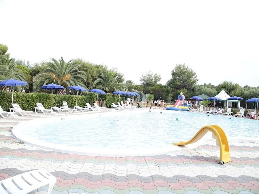 Vela Club