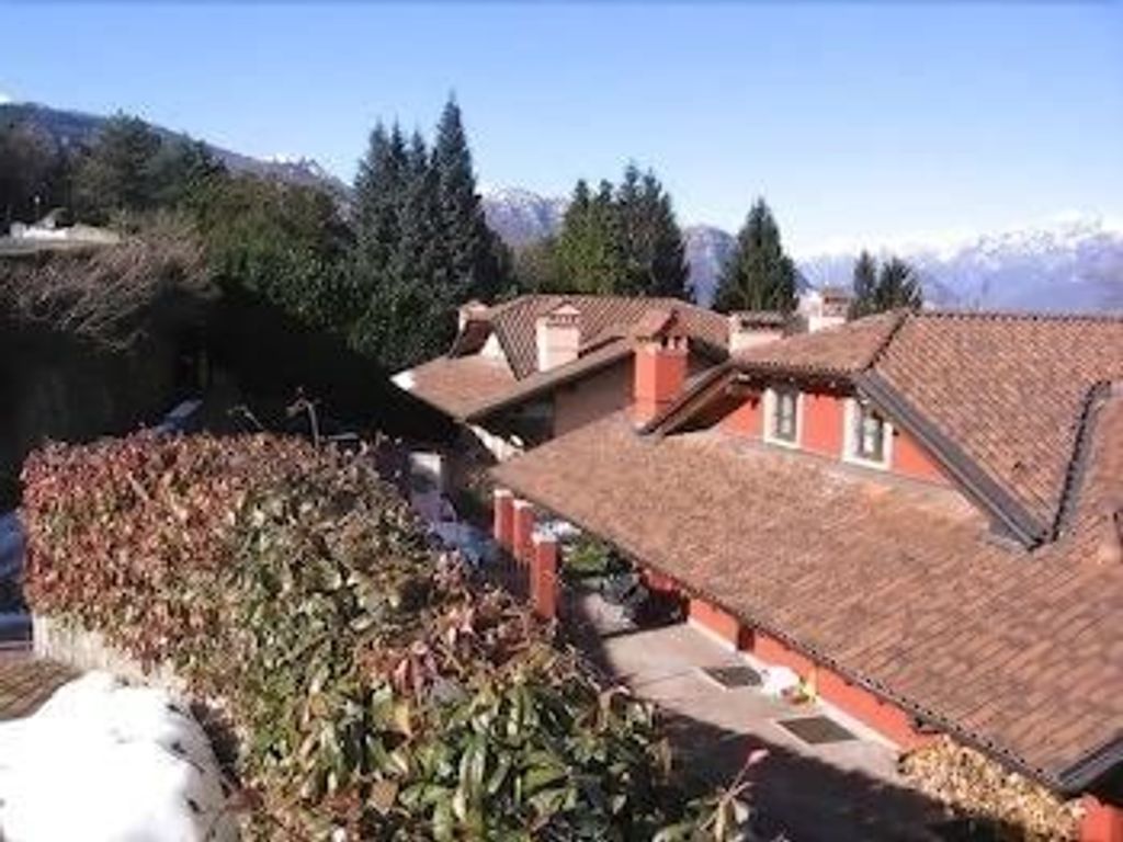 Lo Scoiattolo e la Noce