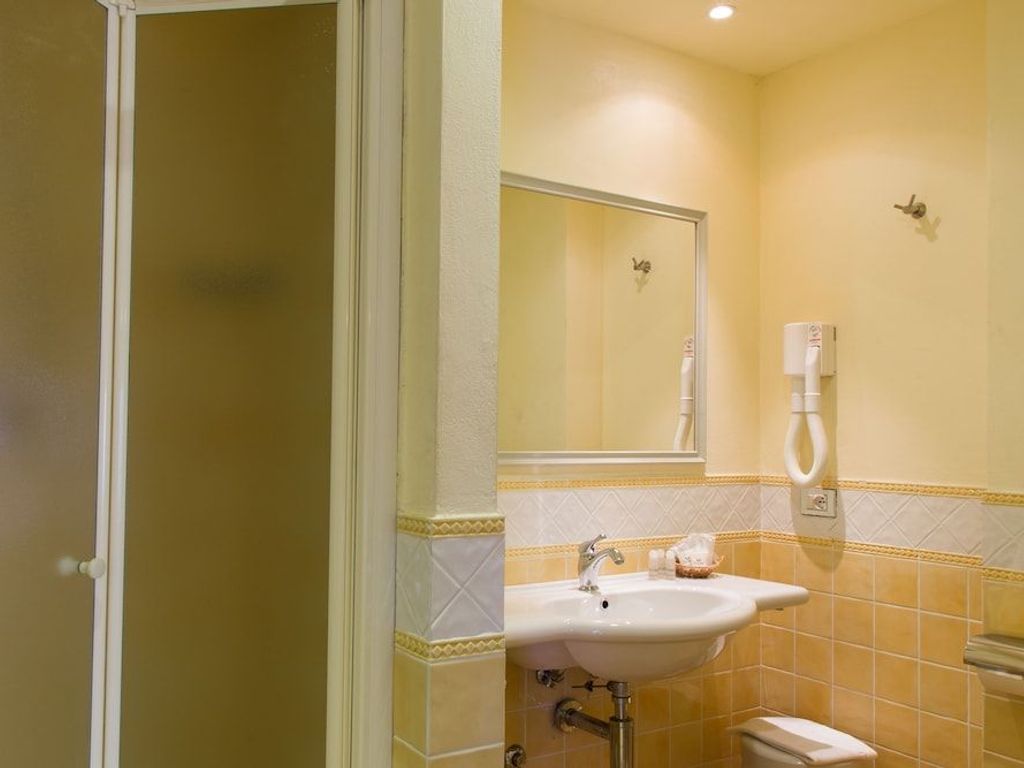Tuder Hotel