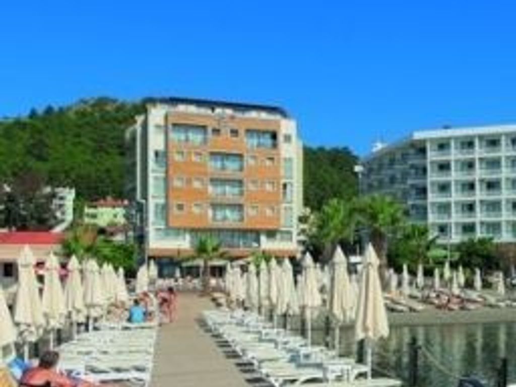 Cettia Beach Resort