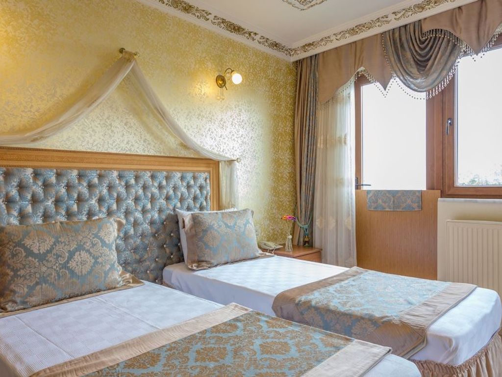 Sea House Suites