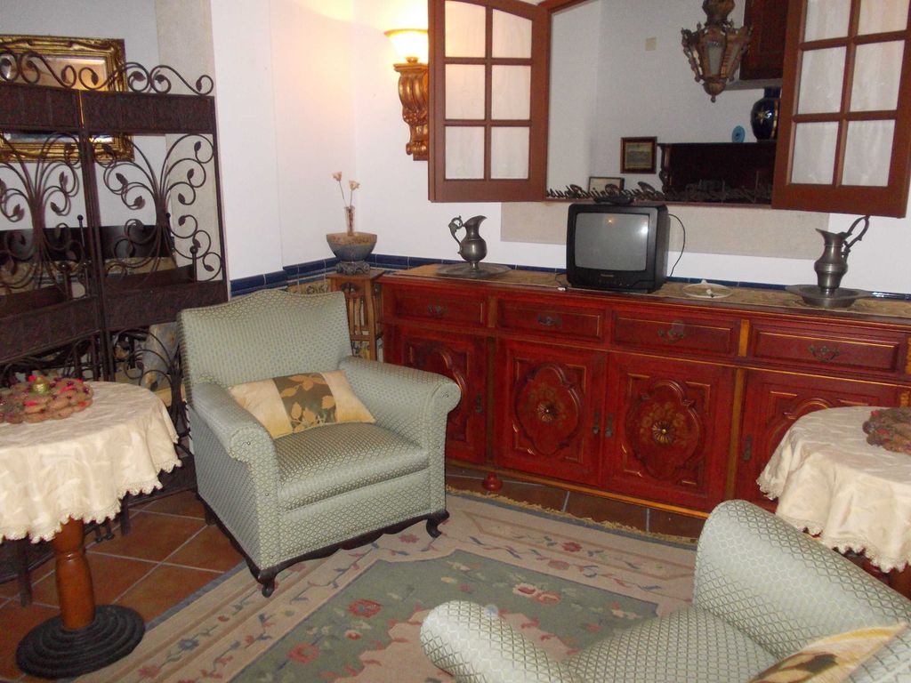 Casa de S. Thiago d'Obidos
