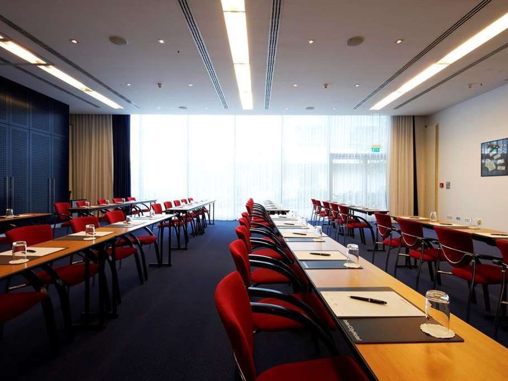 IntercityHotel Frankfurt Airport Terminal 3