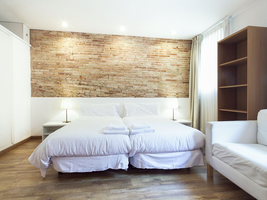 Inside Barcelona Apartments Sants
