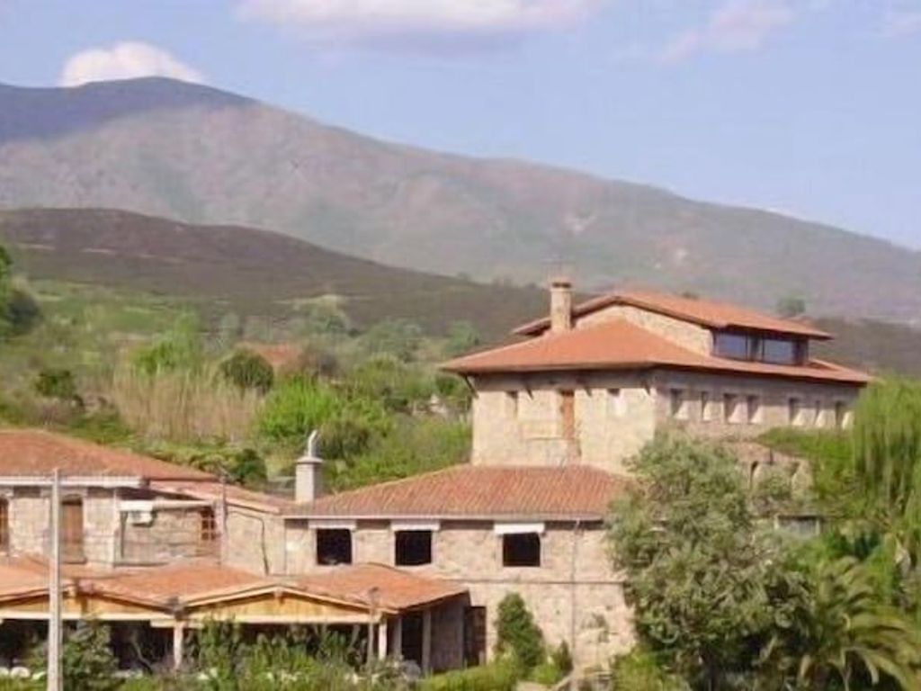 Hotel Casa Rural Ropino
