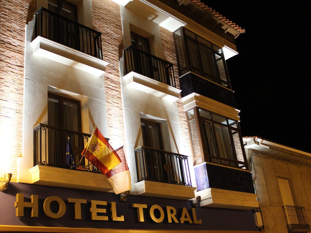 Toral
