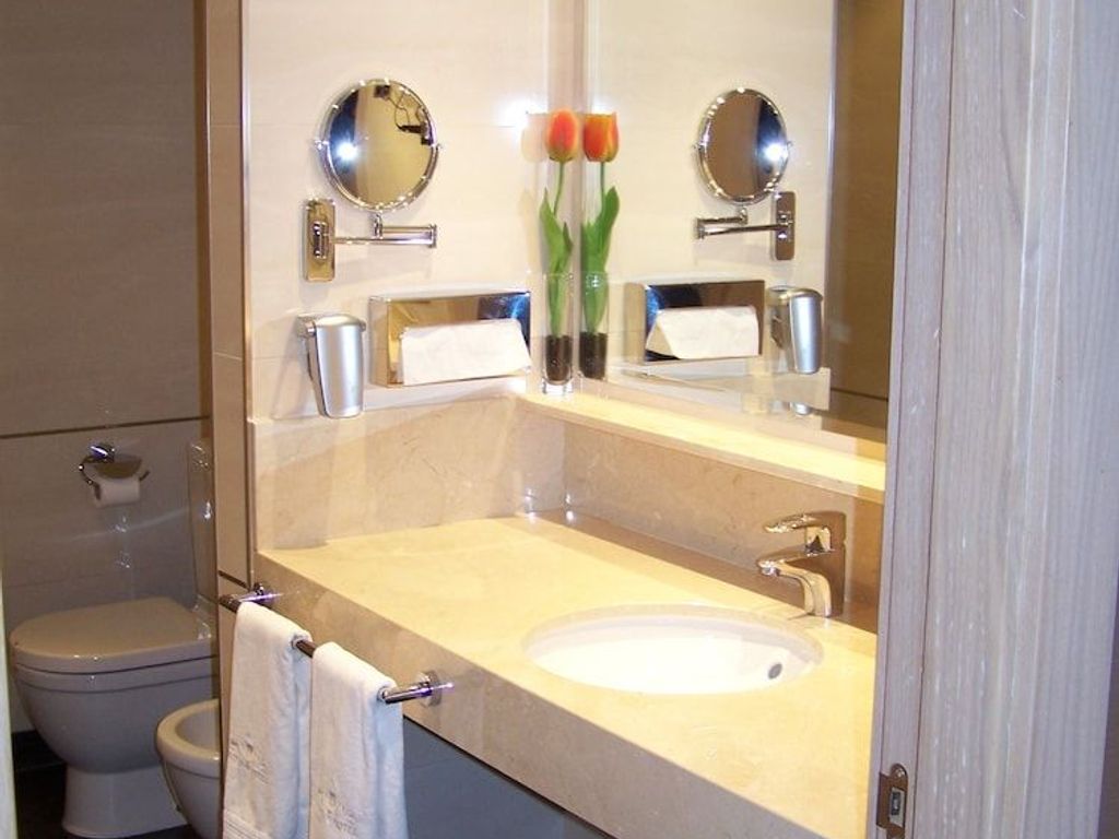 Washington Parquesol Suites & Hotel