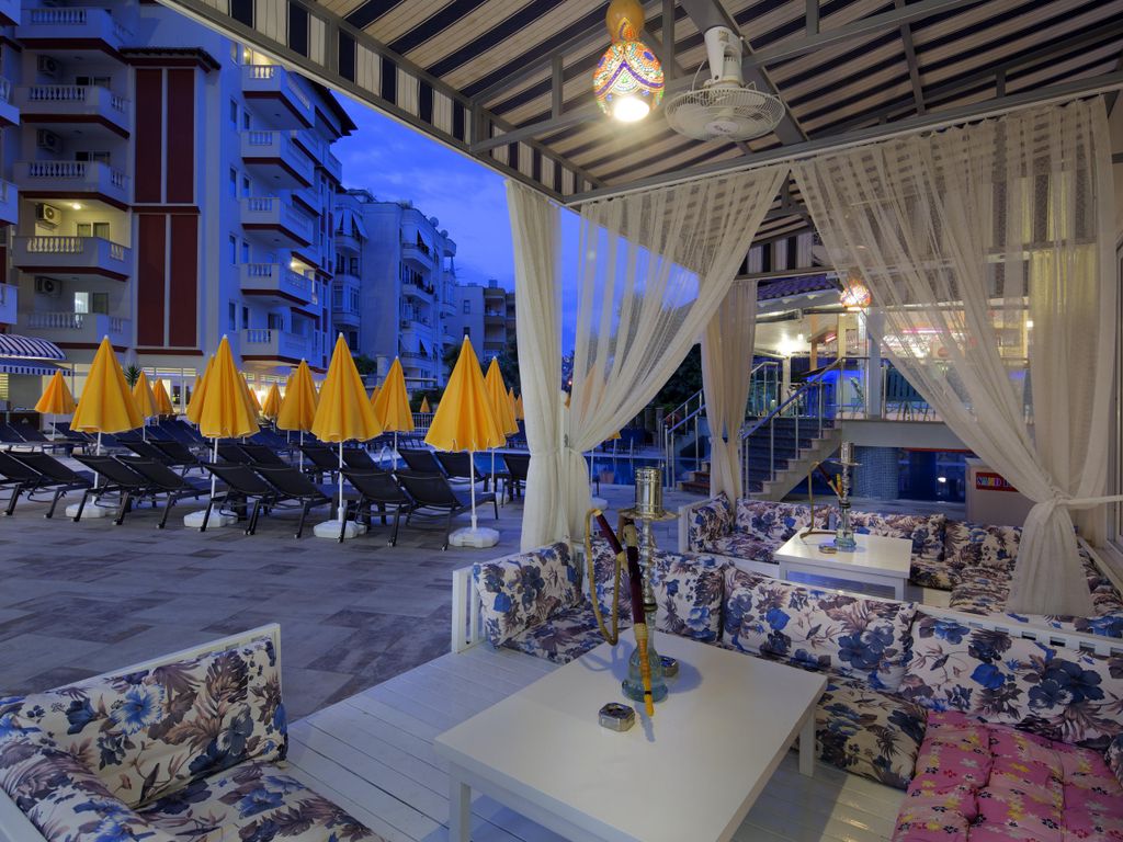 Villa Sunflower Hotel
