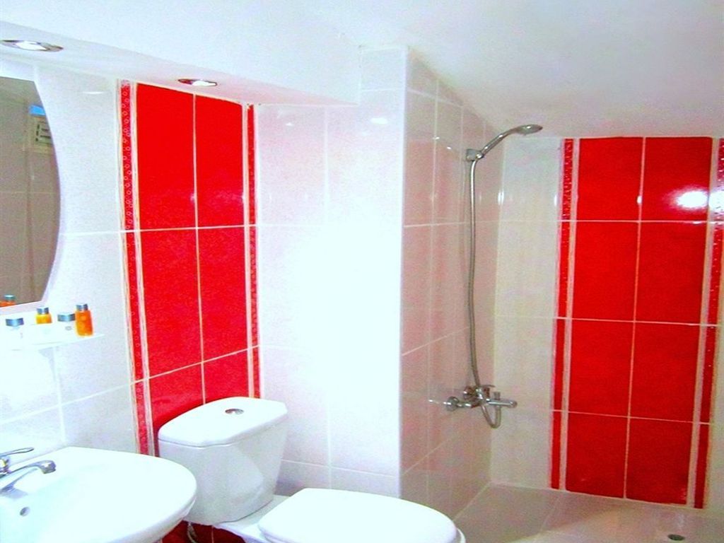 By Pera Suites