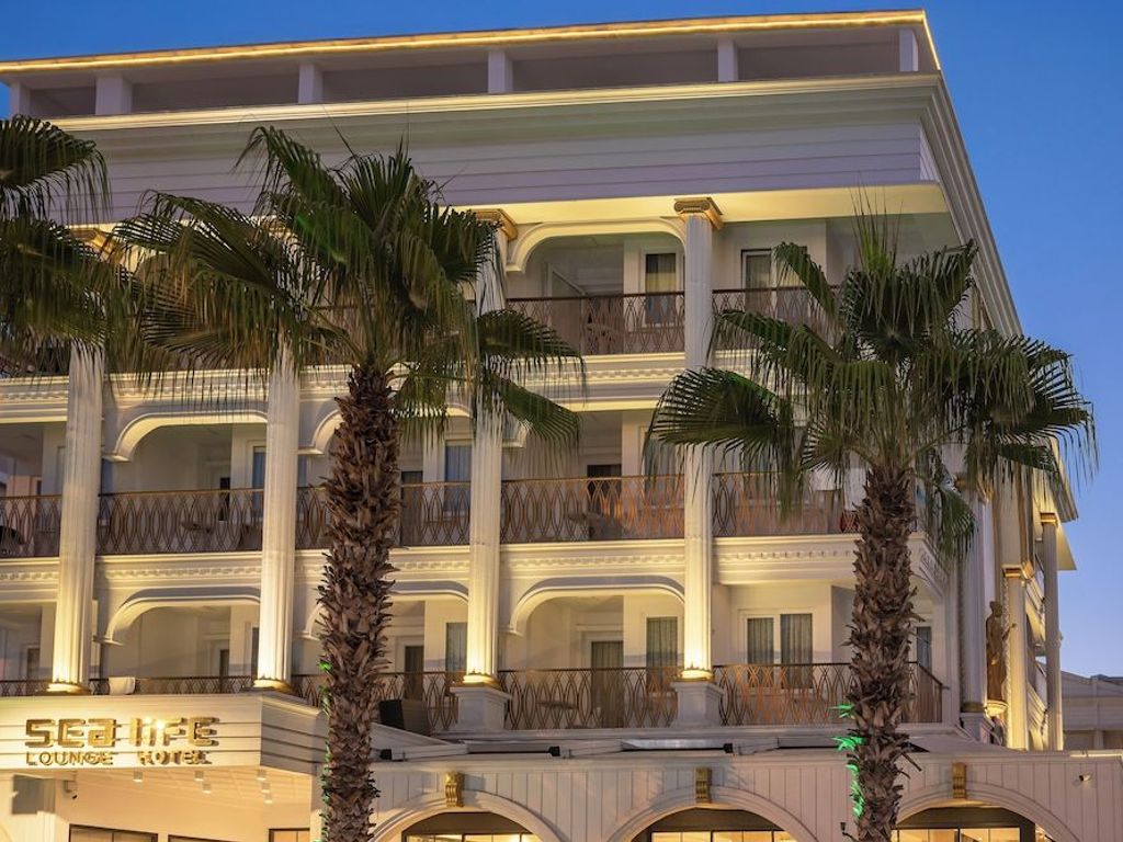 Sealife Lounge Hotel - Adult Only