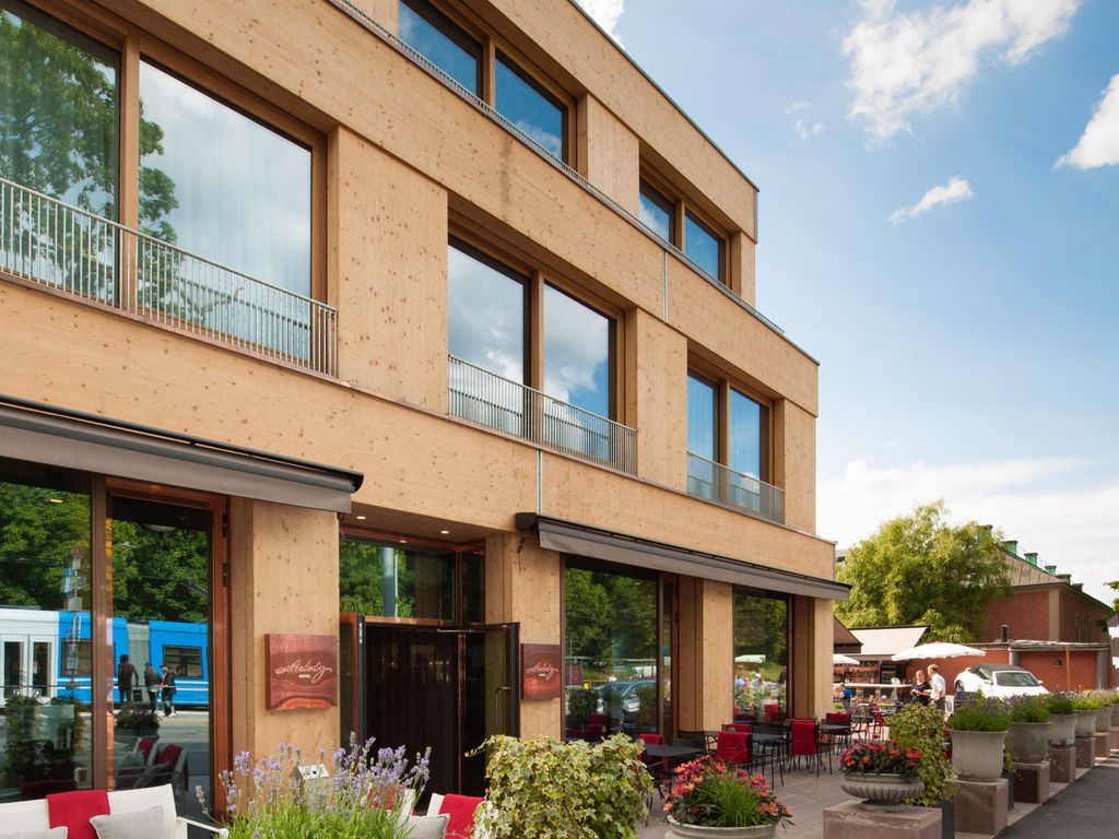 Pop House Hotel