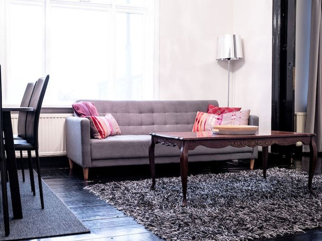 Luna Apartments