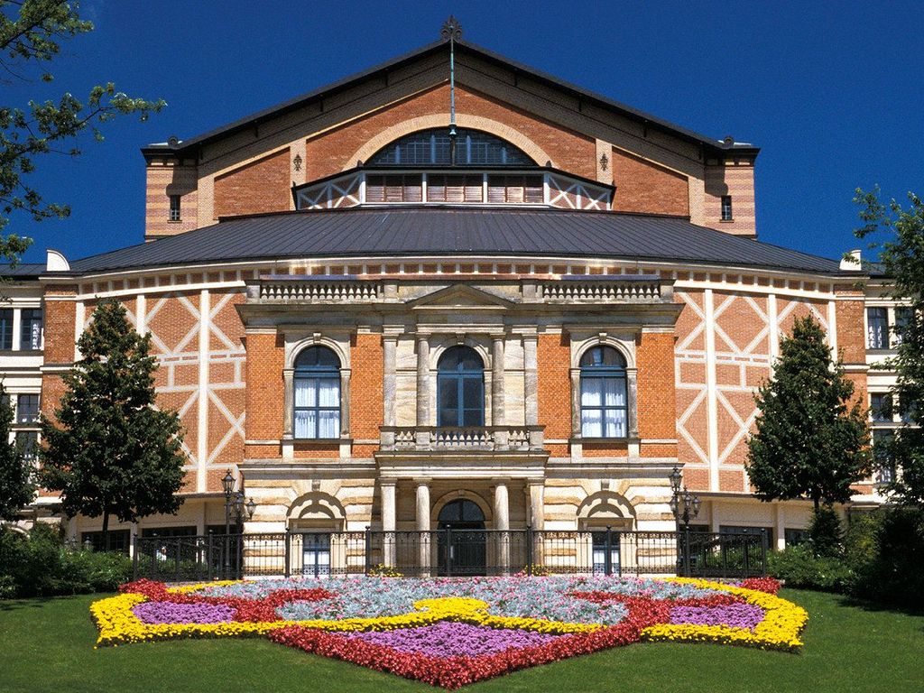 KaraMia