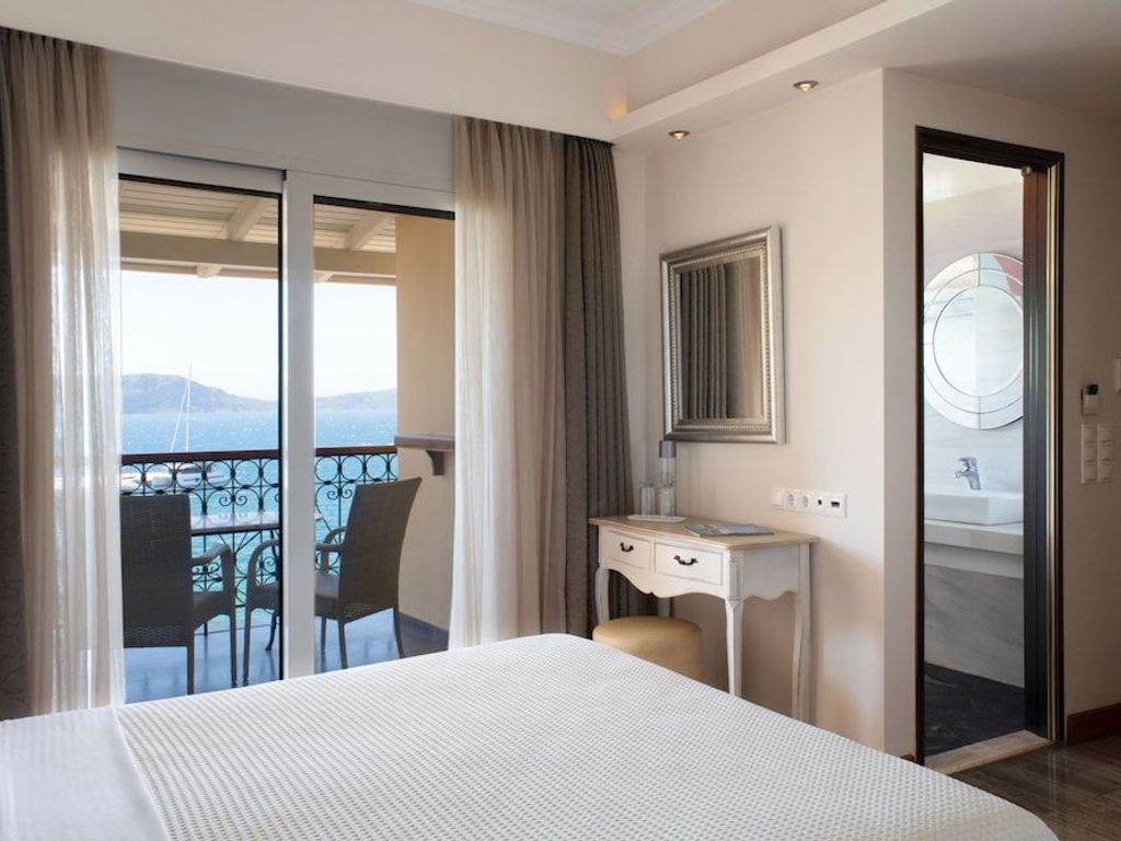 Karalis City Hotel