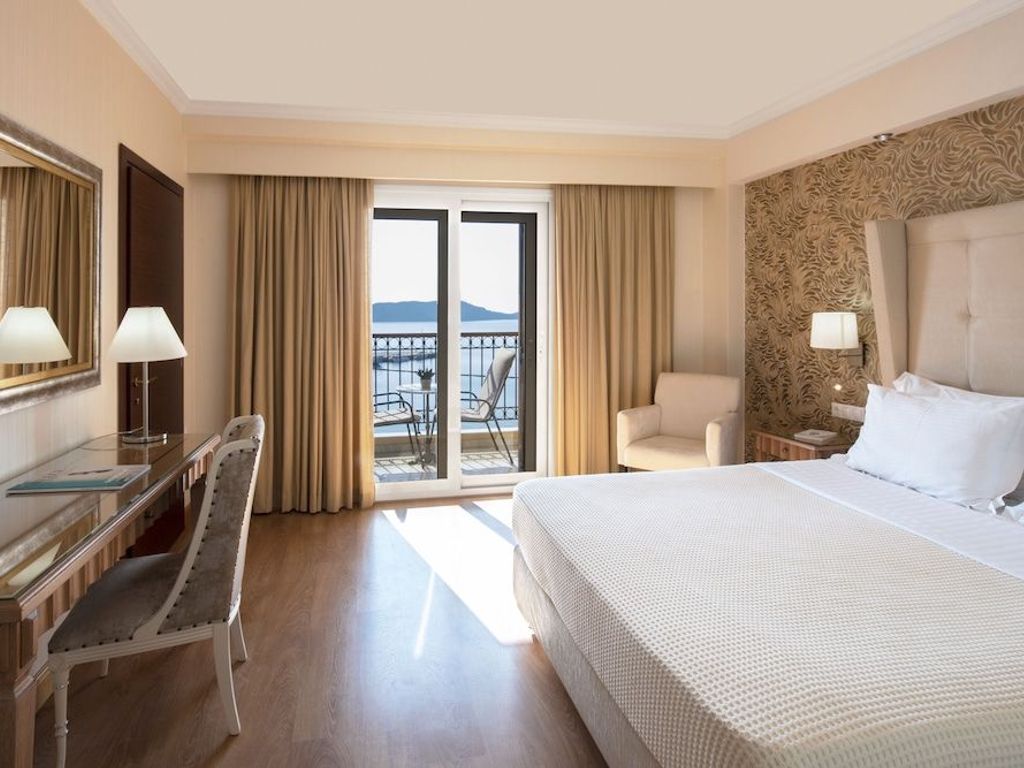 Karalis City Hotel