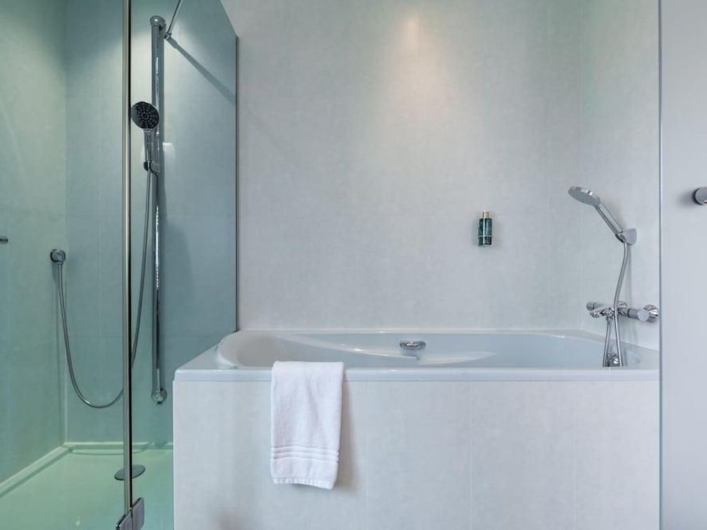 Oceania Brest Centre