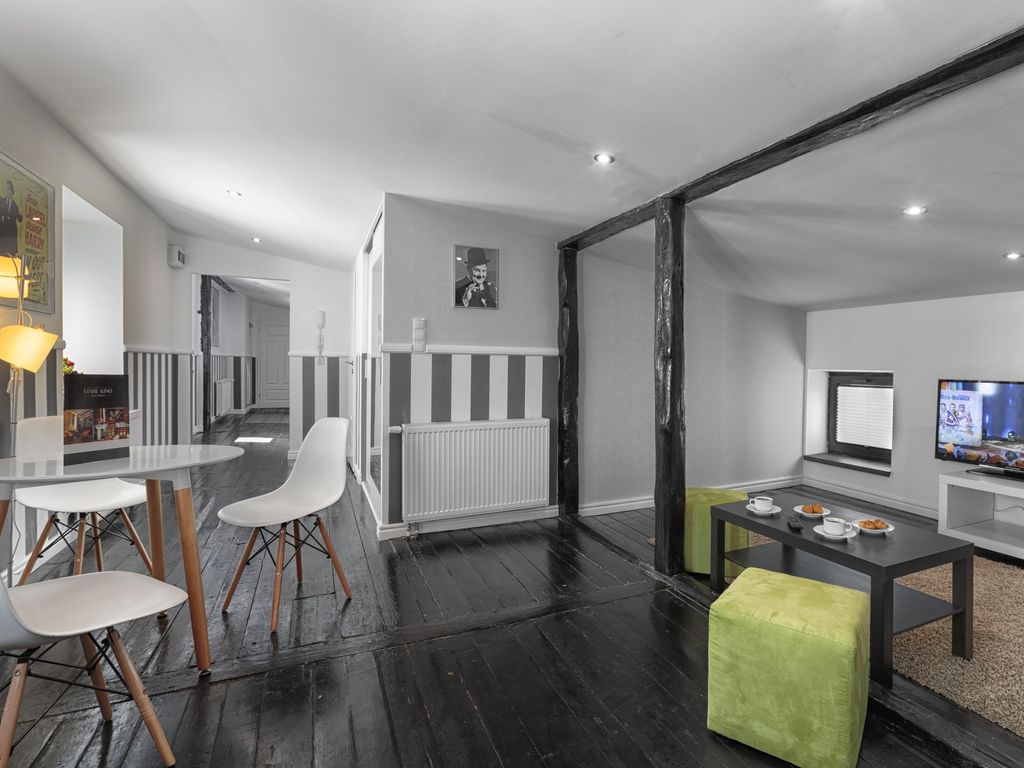 Stare Kino - Cinema Residence