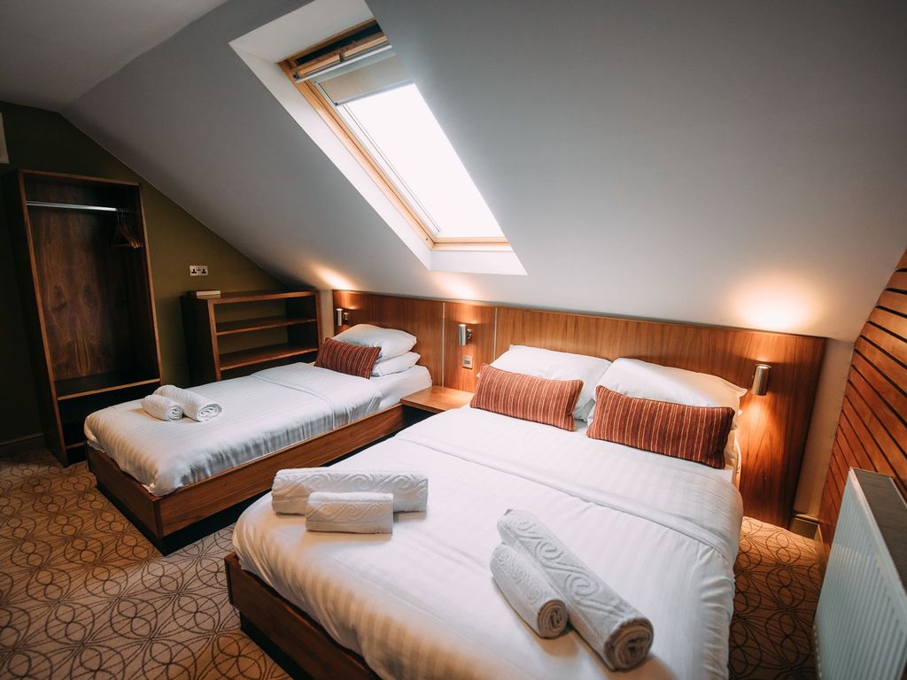 The Commercial Hotel Manorview Hotel Group