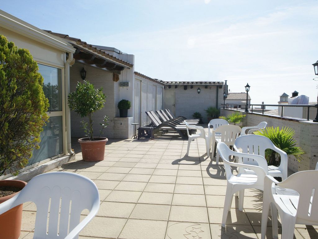 Rosa Clara Apartments Adults Only