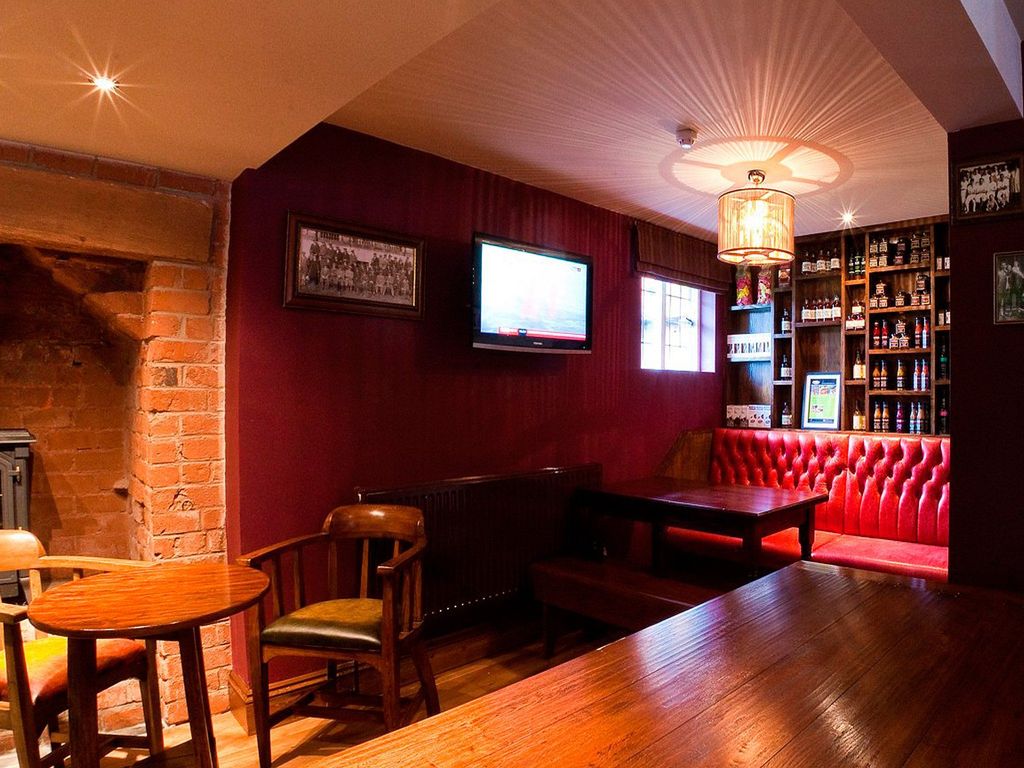 Dog and Doublet Inn